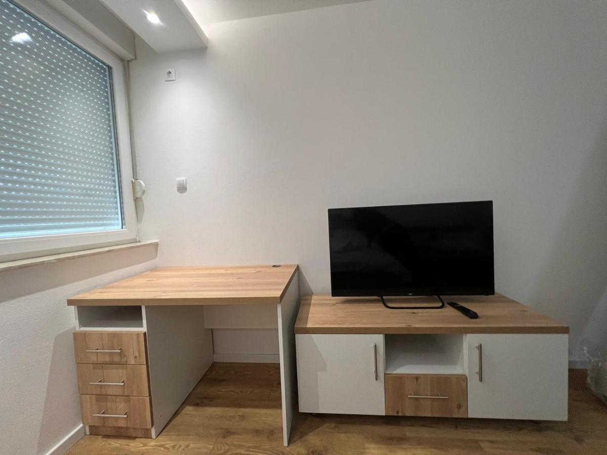 Apartmani Imperial Novi Pazar Exteriör bild