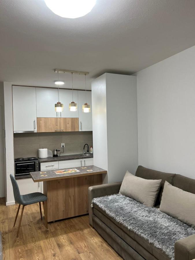 Apartmani Imperial Novi Pazar Exteriör bild