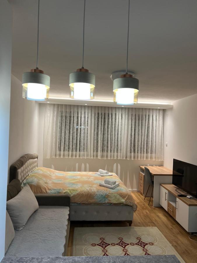 Apartmani Imperial Novi Pazar Exteriör bild